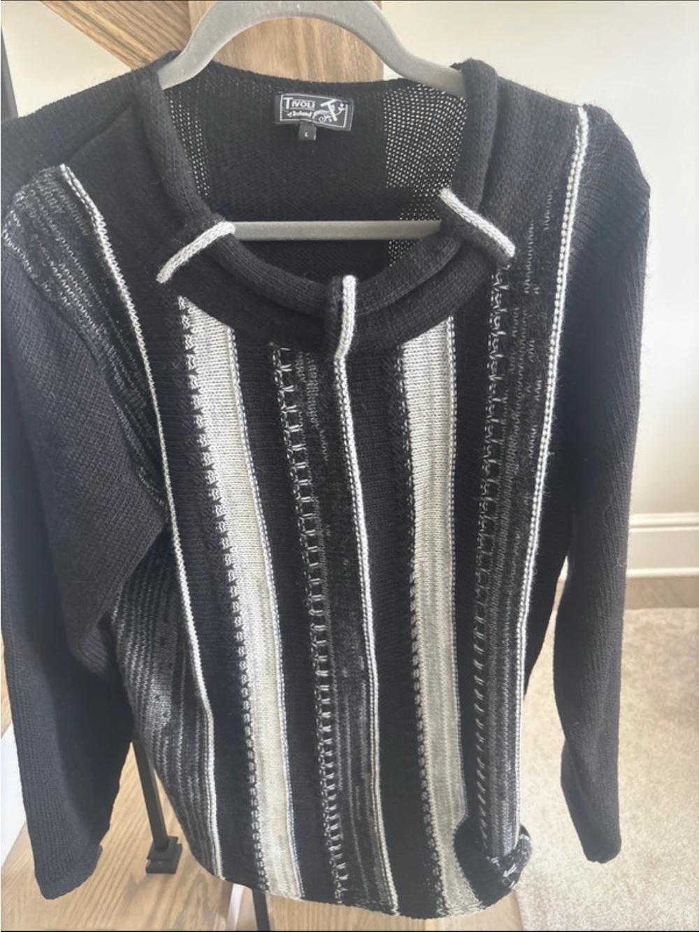 Tivoli vintage Black & White Striped Knit Sweater large